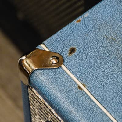 Supro Model 24 18-Watt 1x12" Guitar Combo with Tremolo Mid 1960s - Blue Rhino image 8