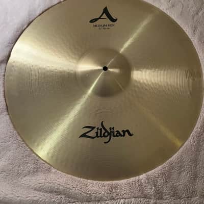 Zildjian 22" A Series Medium Ride Cymbal 2013 - Present - Traditional