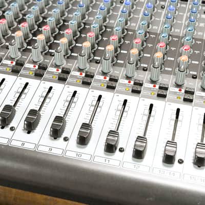 Behringer EuroPower PMP5000 1200W 20-Channel Powered Mixer CG012UK image 3