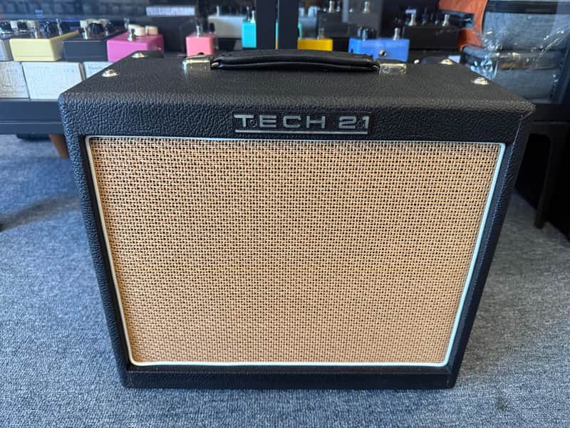 Tech 21 Trademark 10 1x8 Guitar Combo Amp 2010s - Black- VGC image 1