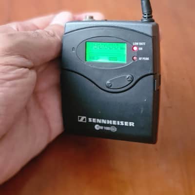 Sennheiser Sennheiser ew 100 G2 Taschensender Bodypack Sender 3,5mm Mic Antenne schwarz image 2