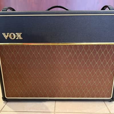 Vox AC30CC2 Custom Classic 2-Channel 30-Watt 2x12" Guitar Combo 2005 - 2010 - Black image 2