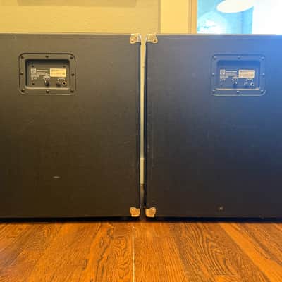 Ampeg SVT-212AV Classic Series 600-Watt 2x12" Bass Speaker Cabinet 2013 - Present - Black image 2