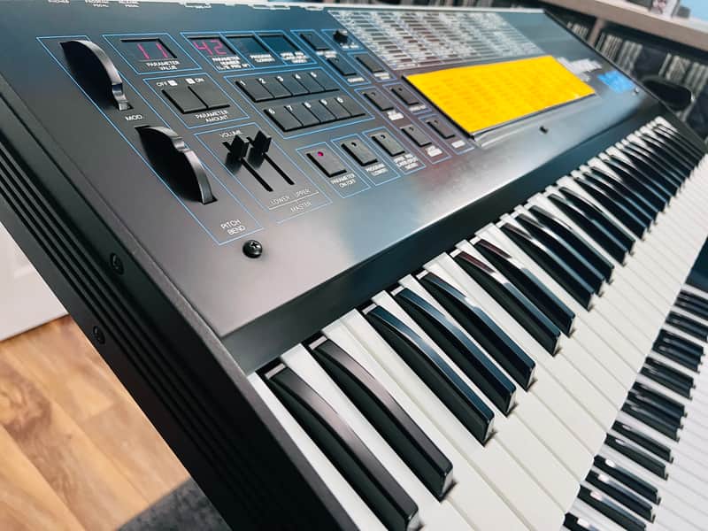 CRUMAR DBK-UNIQUE Synth (US ver of BIT-99) In very good cond. image 1