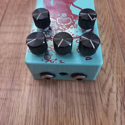 Walrus Audio Deep Six Compressor V3 2018 - 2021 - Blue / Red Diver image 3