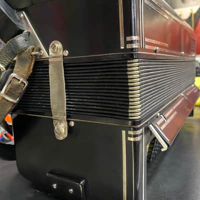 American Made 1930s RARE Wurlitzer Accordion Fully Functional W/Case image 3