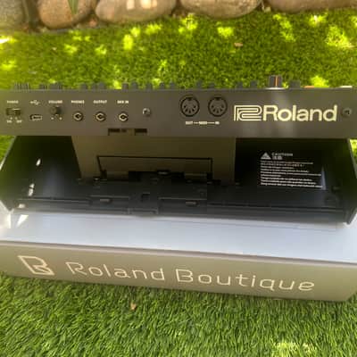Roland JU-06A Boutique Series Synthesizer Module with Decksaver & Folding dock image 3