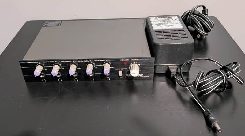 Samson Q5 Headphone Amplifier - Black image 1
