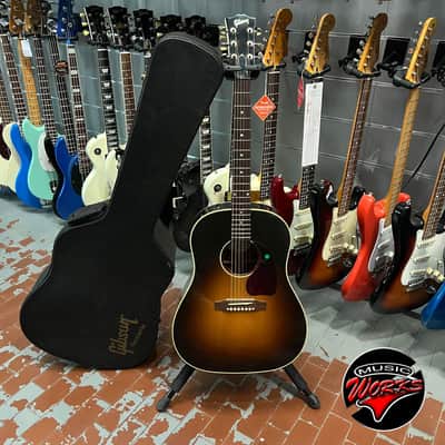 Gibson   J 45 Standard Repaired Hea DS Tock image 4