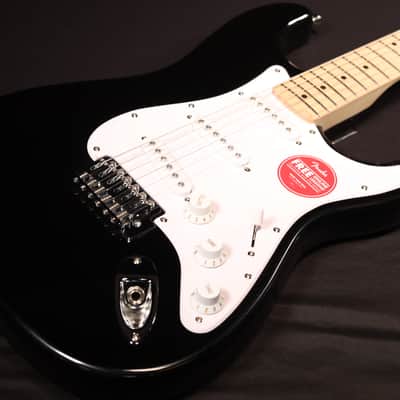 Squier Squier Sonic Stratocaster Maple Fingerboard White Pickguard Black 779 image 1