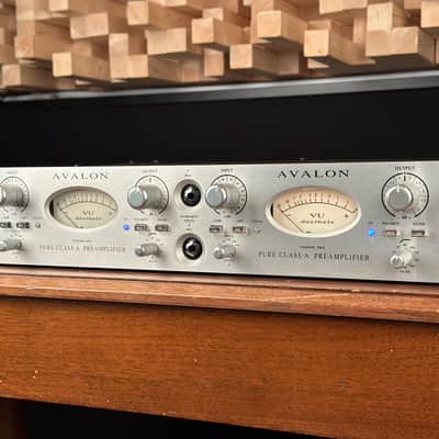 Avalon AD2022 Dual Channel Microphone Preamp. AD 2022. Great Condition! image 4