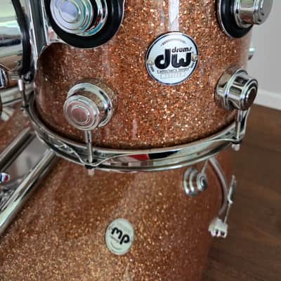 DW Collectors - Champagne Broken Glass - New/Mint image 4