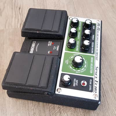 Boss RE-20 Space Echo 2007 - Present - Green image 6