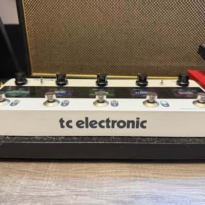 TC Electronic Plethora X5 TonePrint Multi-Effects Pedal * Never gigged image 2