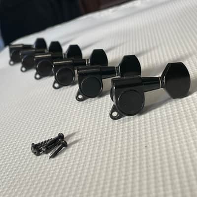 2010's Kramer Classic Series GOTOH Style 6 In Line RH Black Tuners Tuning Pegs