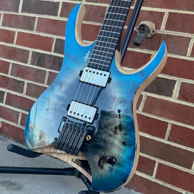 Mayones Hydra Elite PRO 6, Supernova Blue Gloss, 3A Eye Poplar Top, Swamp Ash Body, 5pc Wenge/Purpleheart Neck, Ebony Fretboard, CSL Sophia Tremolo, Velvetrone Ironside + Solium Pickups, Mayones Hybrid Case image 4