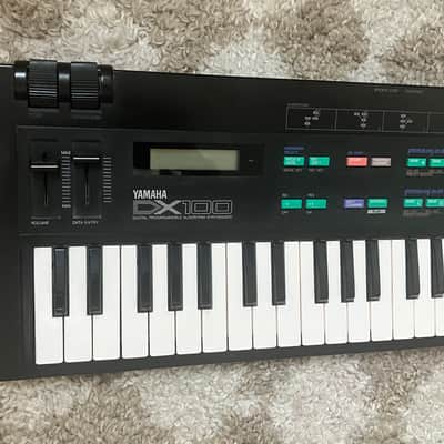 Yamaha DX100 Programmable Algorithm Synthesizer 1985 - Black image 2