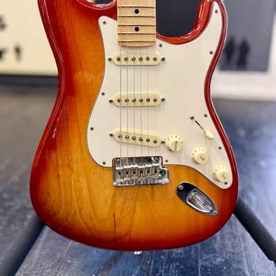 2017 Fender American Professional Stratocaster - Sienna Sunburst image 2