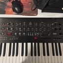 Korg Prologue 16 Polyphonic 61-Key 16-Voice Analog Synthesizer 2018 - Present - Black/Wood