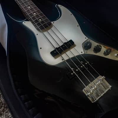 Standard Jazz Bass® (Upgrade) (2006-2008) image 1