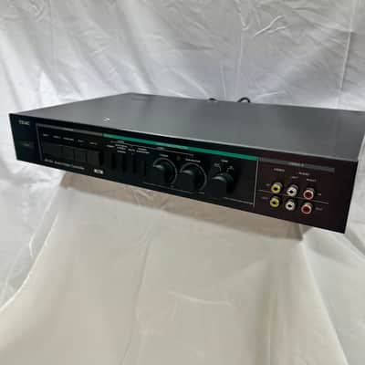 TEAC AV100 AUDIO/VIDEO Controller image 1