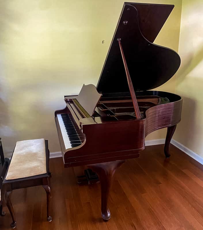 Classic & elegant Bechstein 5'9'' grand piano model L image 1