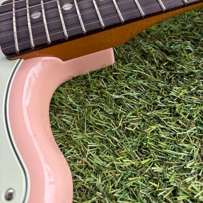 Fender Vintera III Mid '60s Jaguar - Shell Pink image 6