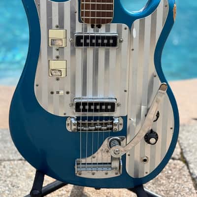 Silvertone/Teisco Shark Fin 759 1436 1 Electric Guitar 1960s - Blue image 3