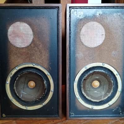 KLH Model 32 speakers in excellent condition - 1970's image 1