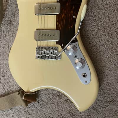 Fender Daiki Tsuneta Signature Swinger image 2
