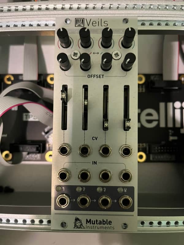 Mutable Instruments Veils V2 Four-Channel VCA and Mixer 2000s - Silver image 1