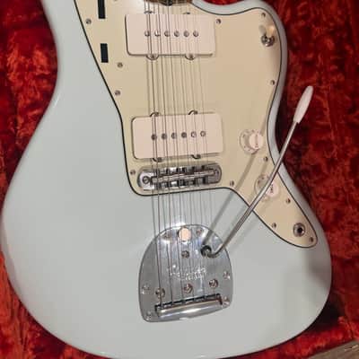 Fender American Vintage "Thin Skin" '62 Jazzmaster LTD 2024 Sonic Blue Offset UK Bridge 9.5” Radius image 3