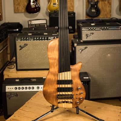 Warwick Singlecut Thumb Bass SC Fretless Broadneck image 2