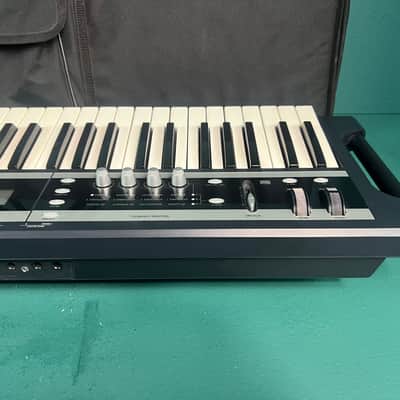 Korg X50 61-Key Music Synthesizer 2000s + bag image 12