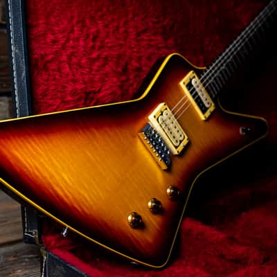 1982 Hamer Standard w/very rare sustain block tremolo. 4 digit serial and very clean image 12