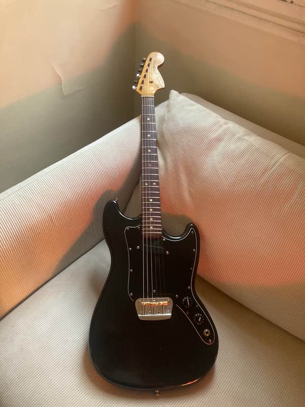 Fender Musicmaster with Rosewood Fretboard 1977 - 1980 - Black
