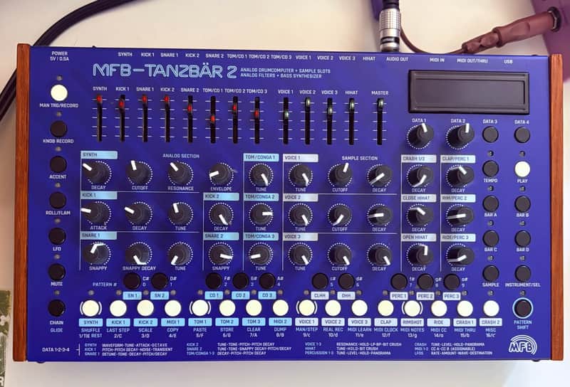 MFB Tanzbar 2 2018 - Blue image 1