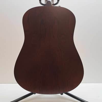 Seagull s6 6-Strings Acoustic Guitar (Canada) 2000's - Vernis image 5