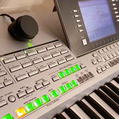 Yamaha Tyros2 61-Key Arranger Workstation Keyboard 2000s - β
RARE from 2000sβ
Synthesizer / Keyboard β
Cleaned & Full Checked image 3