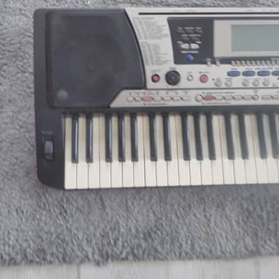 Yamaha PSR 550 image 2