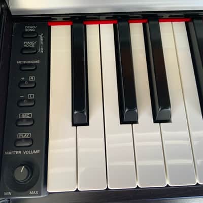 Yamaha YDP-141 Digital Piano 2012 - Walnut image 4