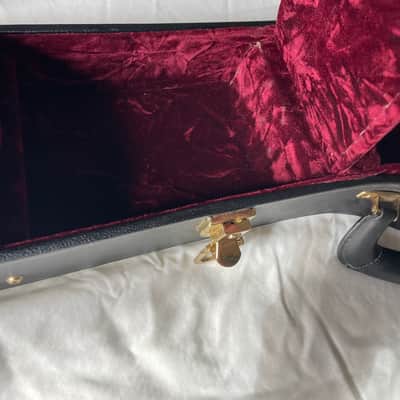 Early 2000's Gibson Custom Shop "Custom/Art/Historic" Les Paul Black Tolex Plush Hardshell Case image 16