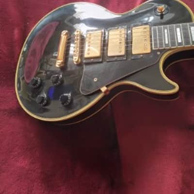 1989 Gibson Les Paul Custom 35th Anniversary, highly collectible, barely used, 3 Pick-up Black Beauty image 2