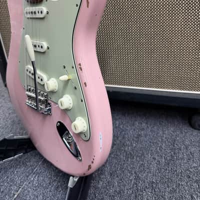 Fender Custom Shop GT11 Stratocaster Relic Shell Pink image 4