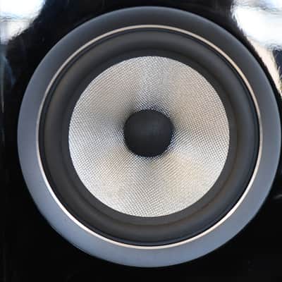 Bowers & Wilkins 705 S2 Gloss Black Bookshelf Speaker Pair image 12