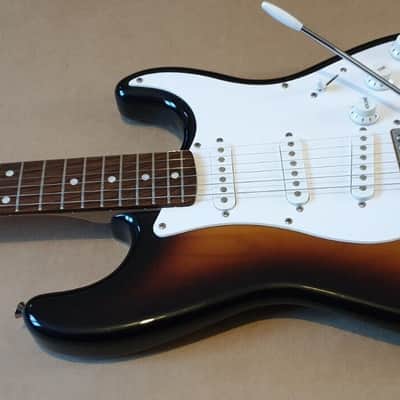 Squier by Fender Affinity Stratocaster 20th Anniversary Tobacco Sunburst Strat image 3