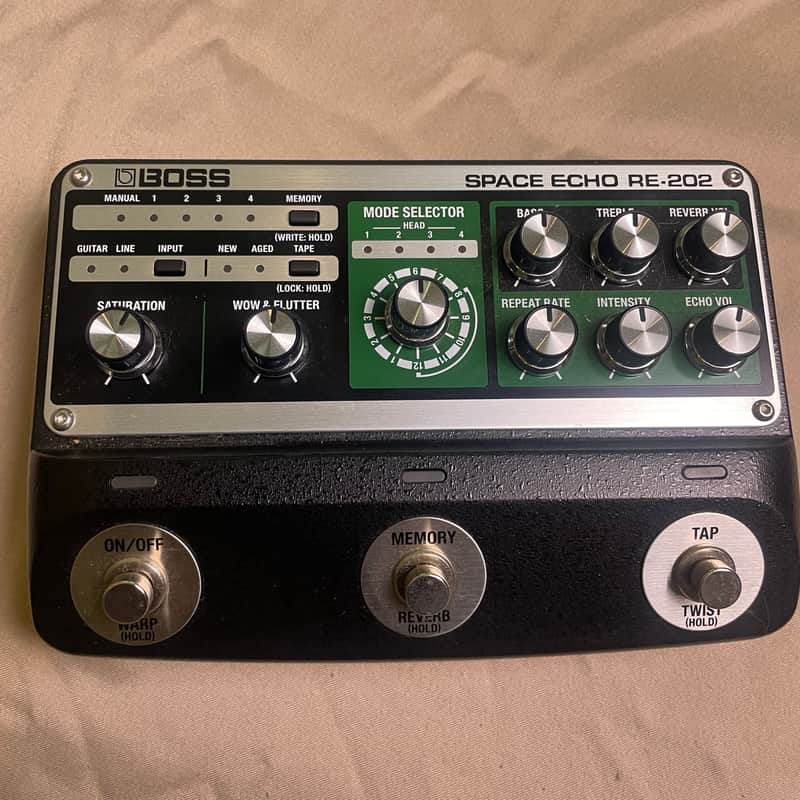 Boss RE-202 Space Echo