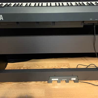 Yamaha P-105 88-Key Weighted Keyboard Digital Piano w/ Stand and Pedals image 15