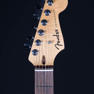Fender Standard Stratocaster, Laurel FB, 3-Color Sunburst image 9