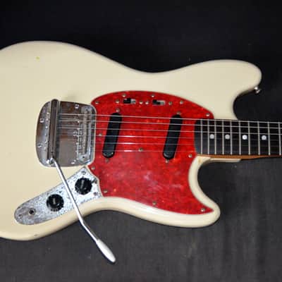 El Maya Artist model (Mustang copy) MIJ 70 Vintage White image 10